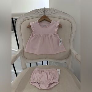 💗 6~12 Mth Blush Pink Old Navy Baby Ruffle Sleeve Two-Piece Set NWT